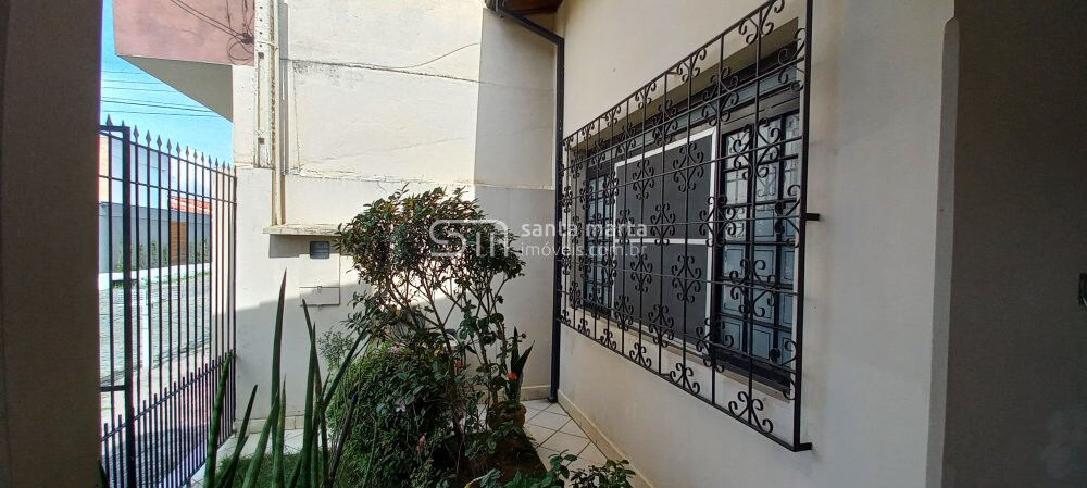 Casa à venda com 3 quartos, 280m² - Foto 3