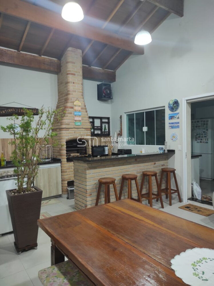 Casa à venda com 3 quartos, 272m² - Foto 2