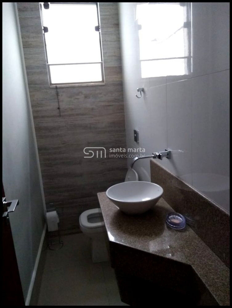 Casa à venda com 2 quartos, 450m² - Foto 7