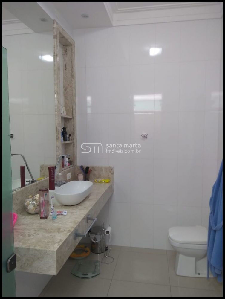 Casa à venda com 2 quartos, 450m² - Foto 9