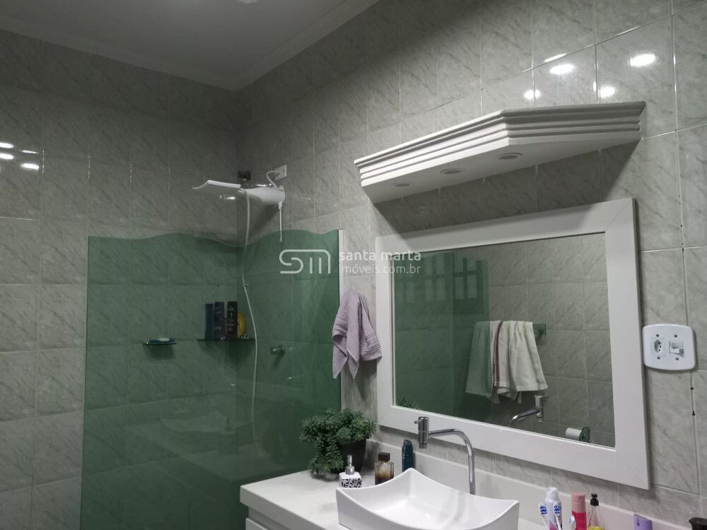 Casa à venda com 2 quartos, 280m² - Foto 2
