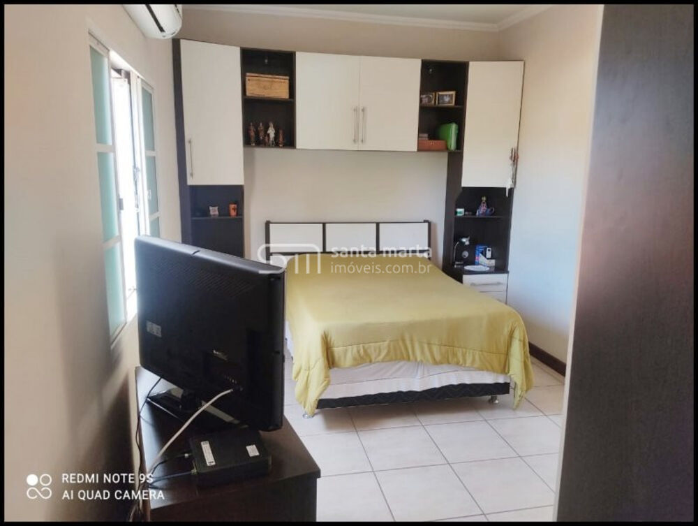 Sobrado à venda com 3 quartos, 24m² - Foto 1