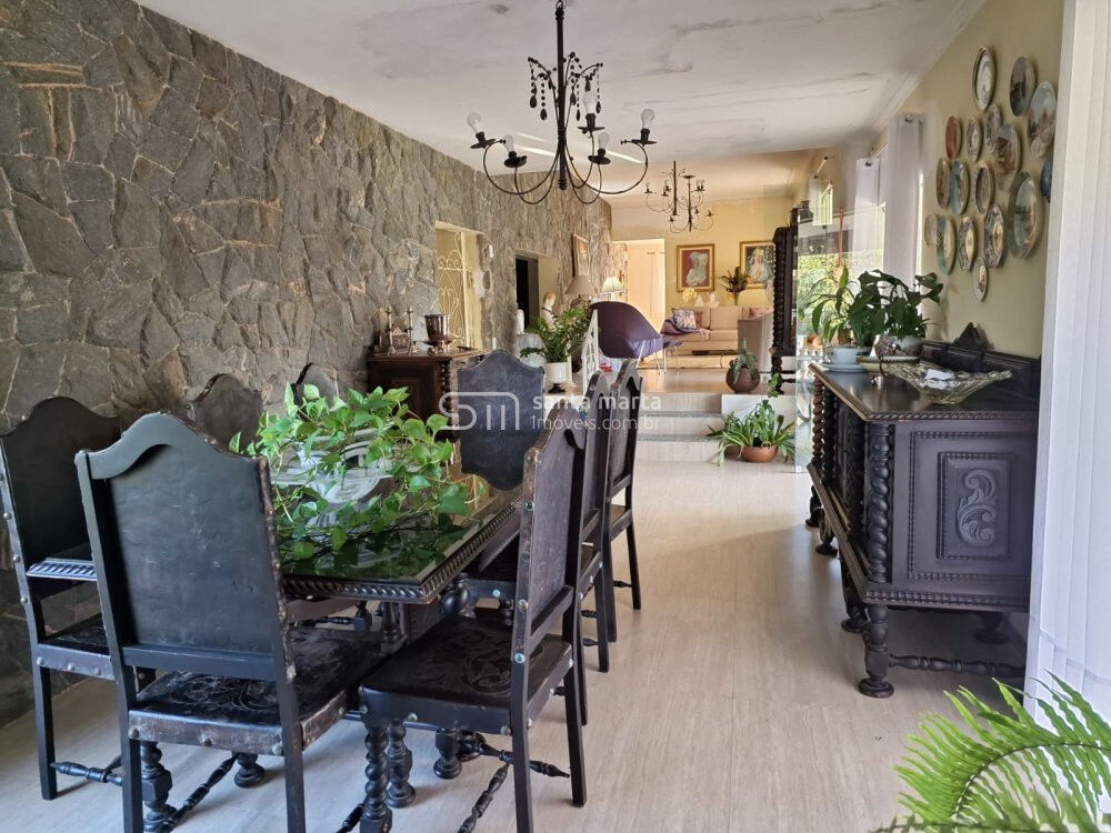 Terreno à venda com 3 quartos, 2200m² - Foto 1
