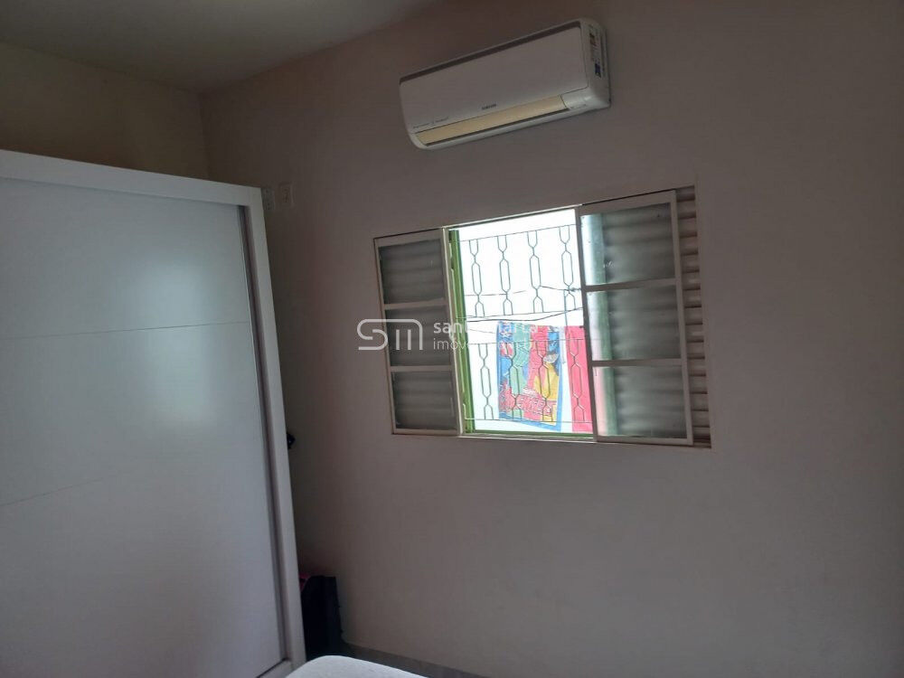 Casa à venda com 2 quartos, 280m² - Foto 1