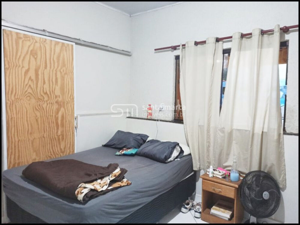 Casa à venda com 5 quartos, 24m² - Foto 4