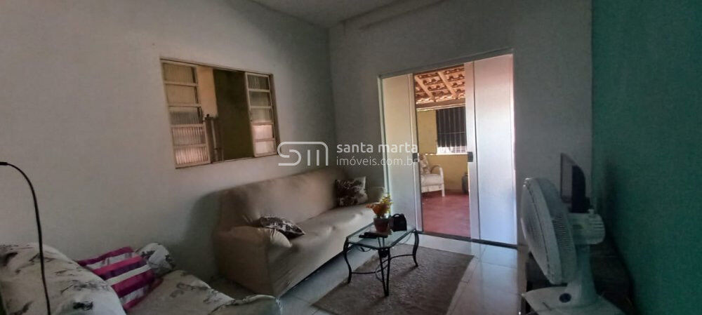 Casa à venda com 2 quartos, 160m² - Foto 1