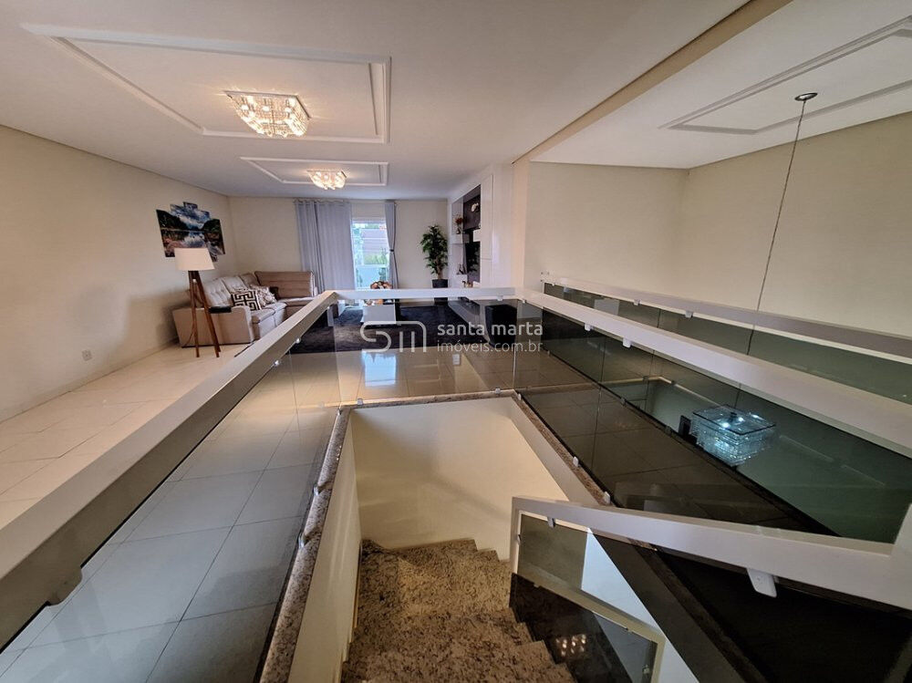 Casa à venda com 4 quartos, 720m² - Foto 25