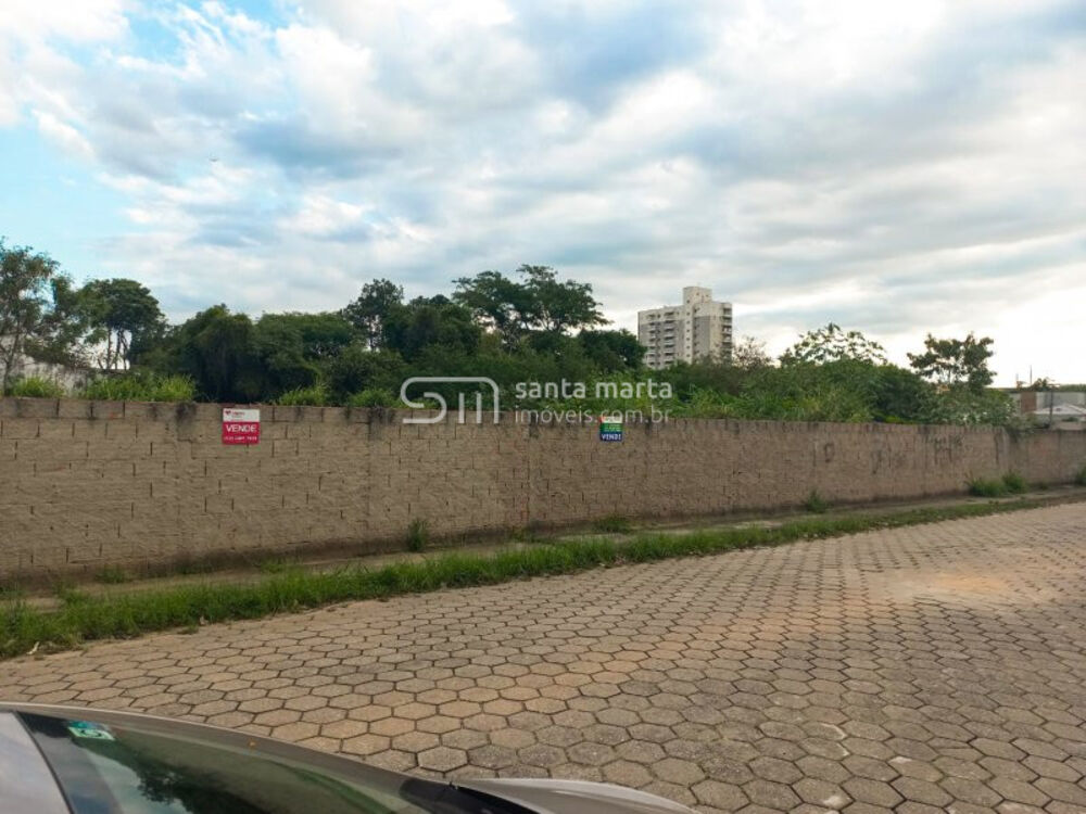 Terreno à venda, 2700m² - Foto 2