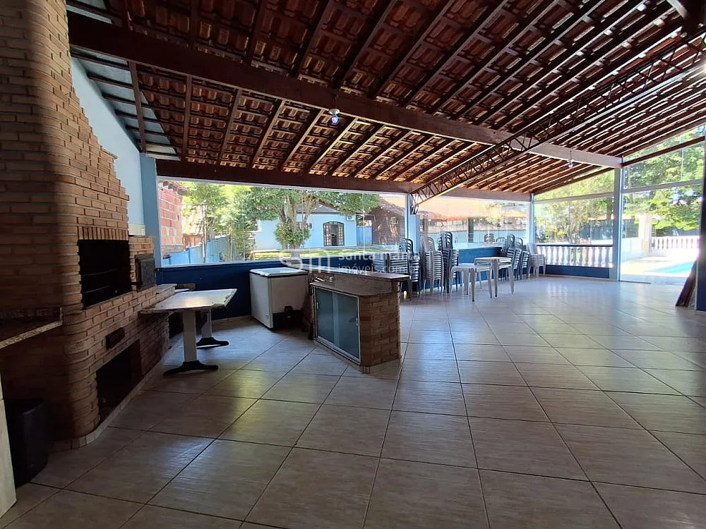 Chácara, 3 quartos, 1110 m² - Foto 1