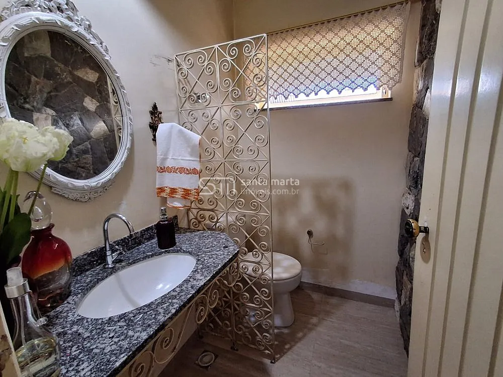 Chácara, 3 quartos, 2200 m² - Foto 1