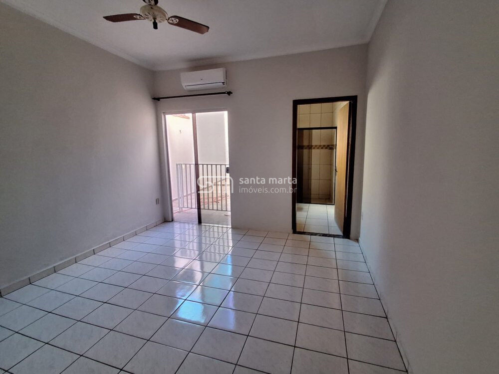 Casa à venda com 2 quartos, 720m² - Foto 1