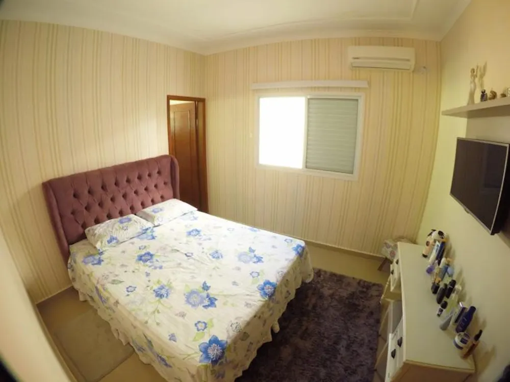 Casa, 4 quartos, 223 m² - Foto 4