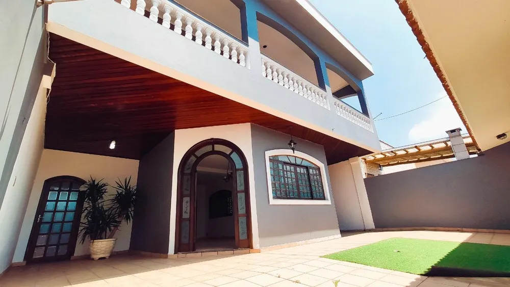 Sobrado, 4 quartos, 275 m² - Foto 2