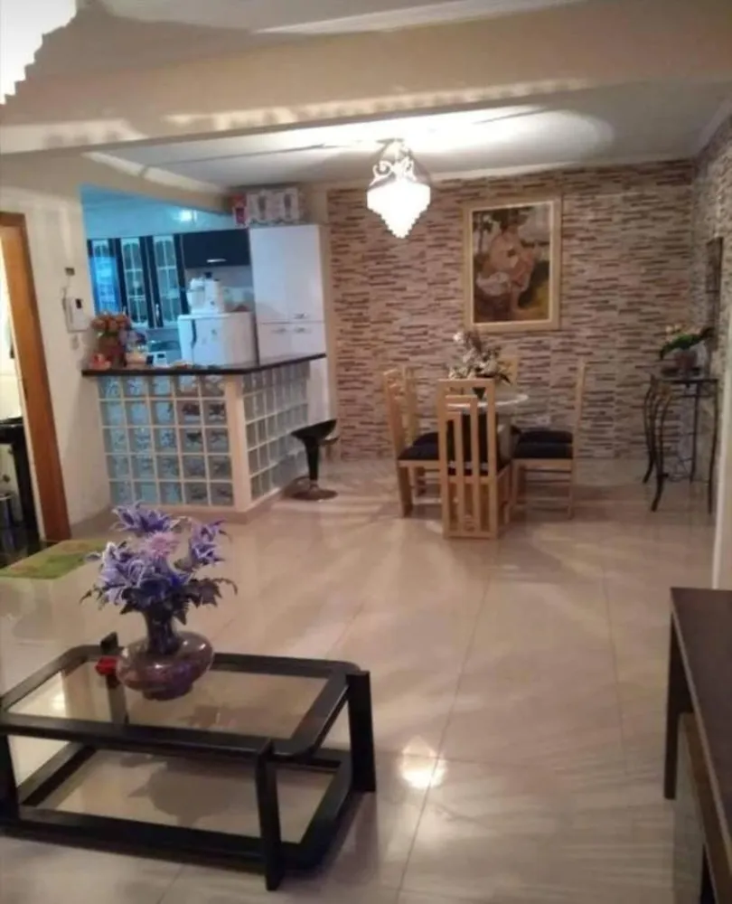 Casa, 2 quartos, 304 m² - Foto 2