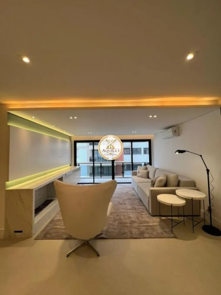 Apartamento, 3 quartos, 162 m² - Foto 1