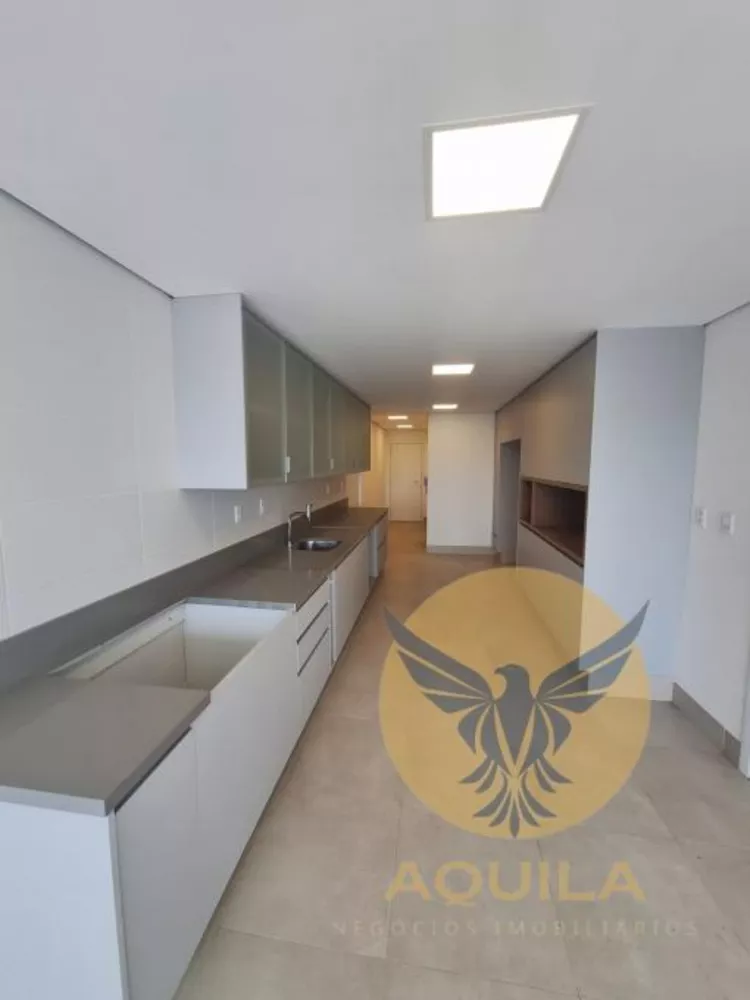 Apartamento para alugar com 3 quartos, 338m² - Foto 4