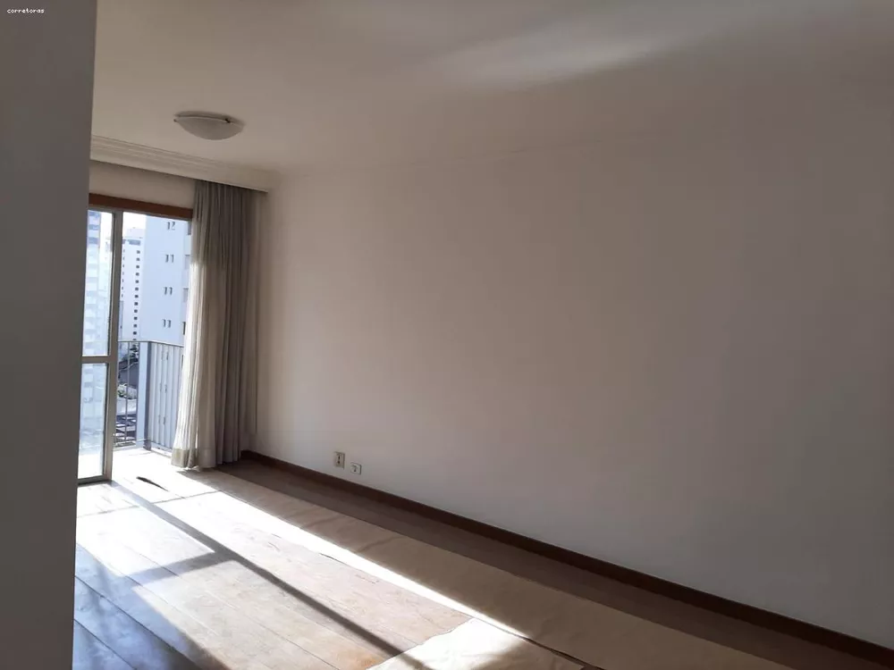 Apartamento à venda com 3 quartos, 79m² - Foto 2