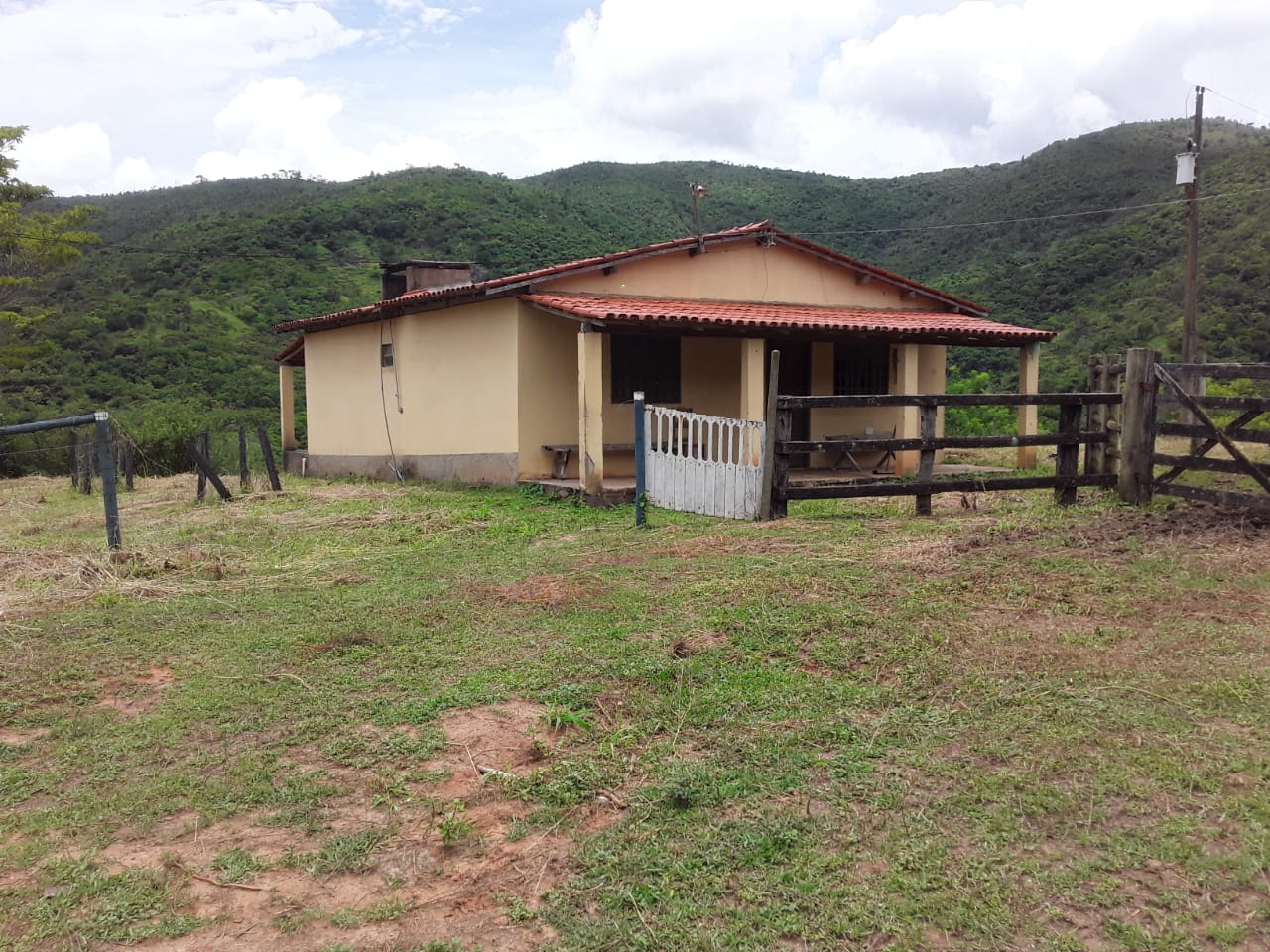 Fazenda à venda com 3 quartos, 500m² - Foto 2