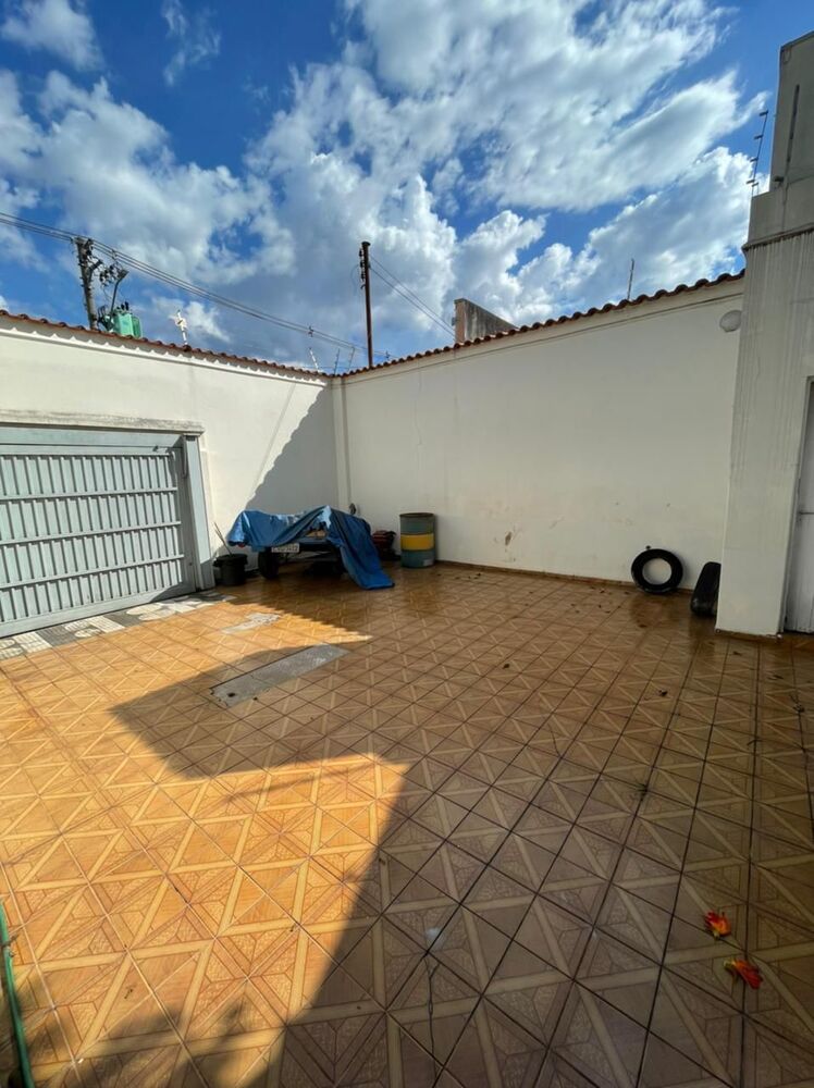 Casa Comercial à venda com 7 quartos, 265m² - Foto 16