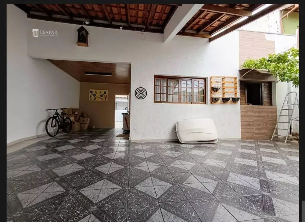 Casa à venda com 3 quartos, 250m² - Foto 5