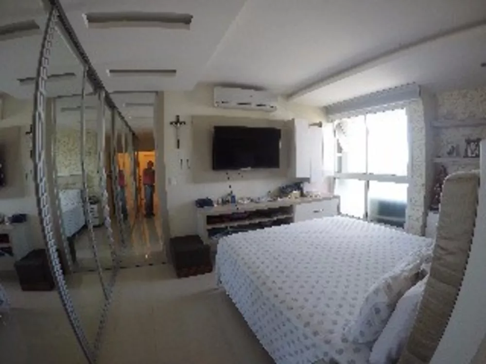 Apartamento à venda com 3 quartos, 164m² - Foto 2