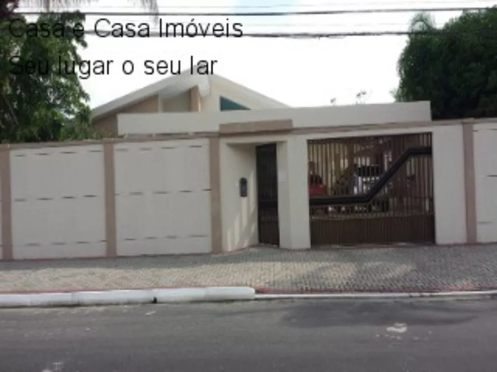 Casa de Condomínio à venda com 5 quartos, 550m² - Foto 2