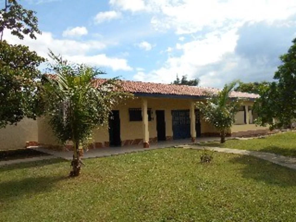 Casa à venda com 2 quartos - Foto 1