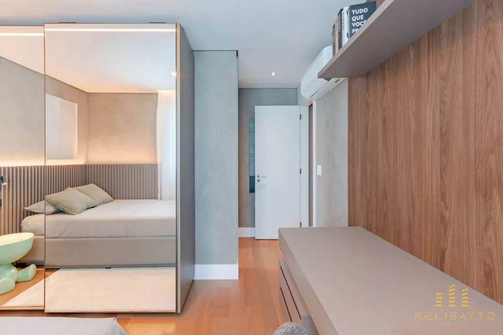 Cobertura, 3 quartos, 217 m² - Foto 1