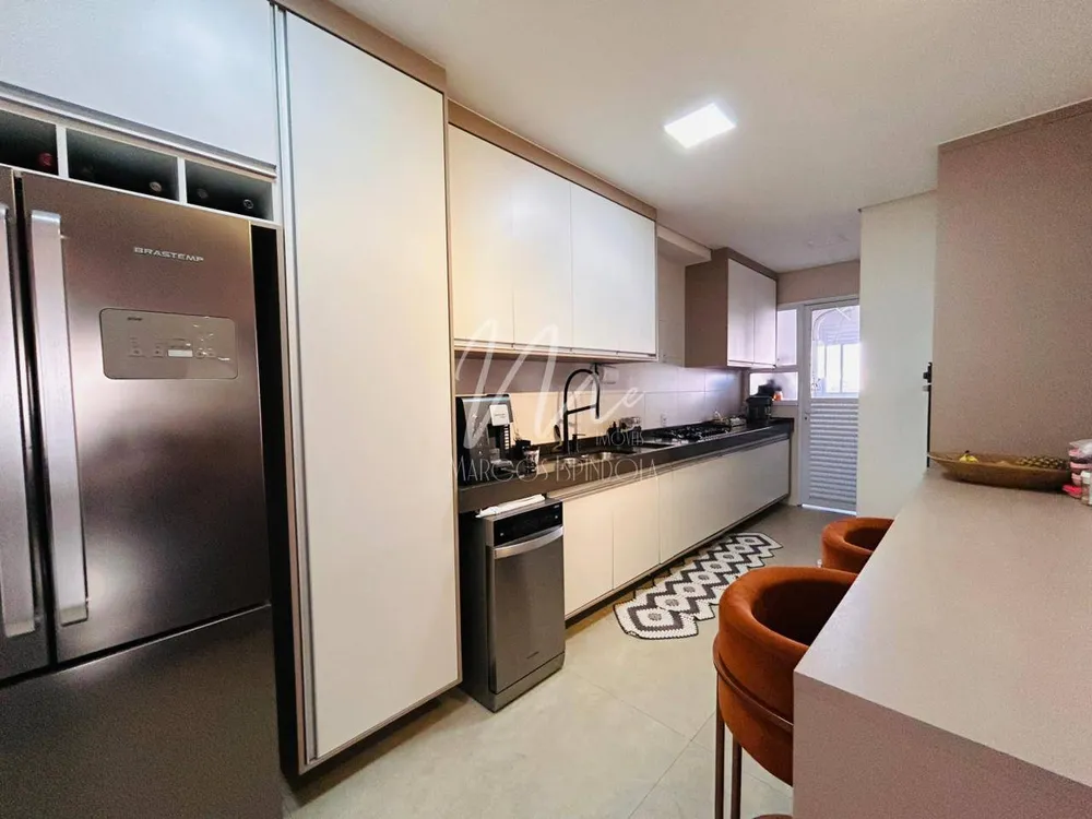 Apartamento, 3 quartos, 160 m² - Foto 2
