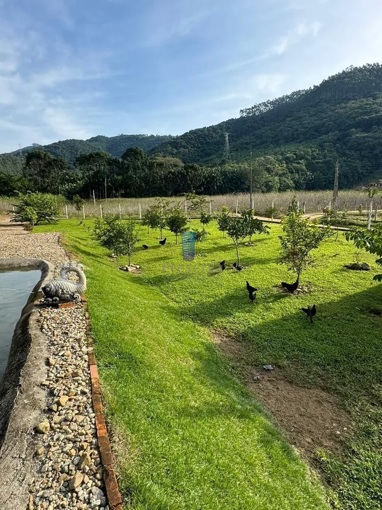 Chácara, 3 quartos, 30 m² - Foto 1