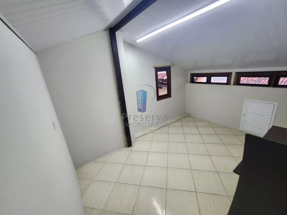 Casa, 4 quartos, 230 m² - Foto 3