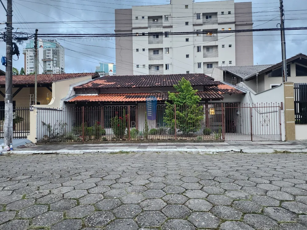 Casa, 4 quartos, 230 m² - Foto 14