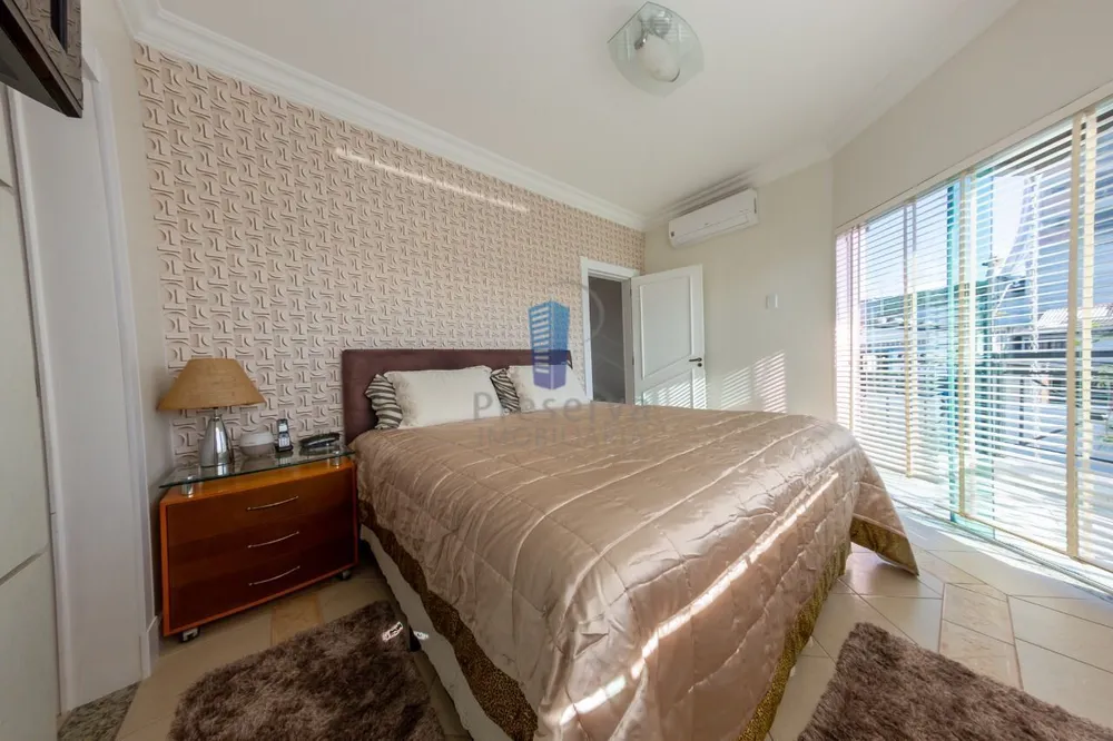 Casa, 3 quartos, 260 m² - Foto 3