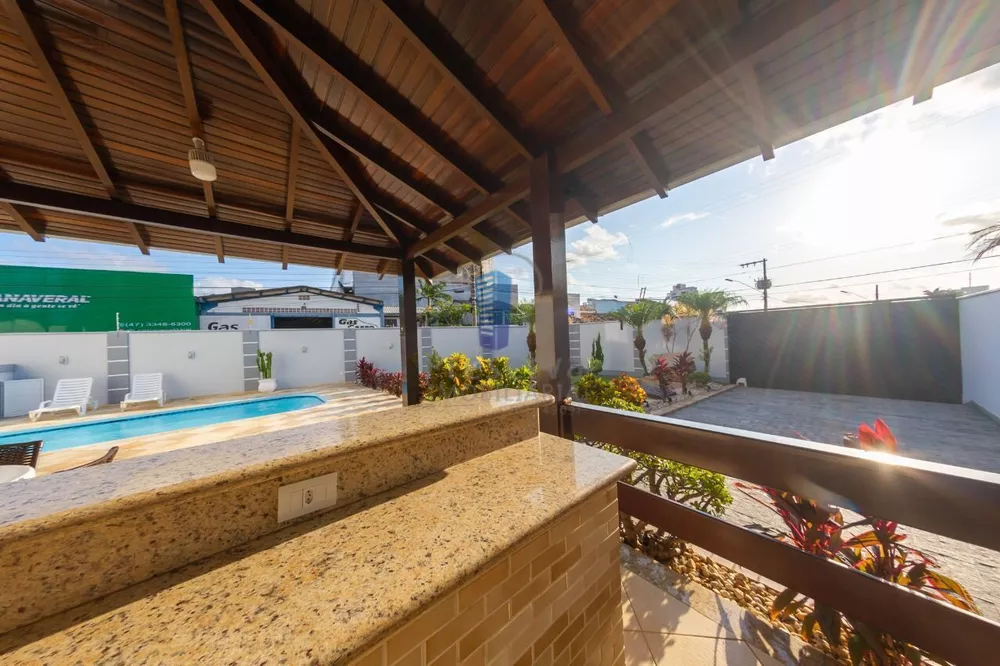 Casa, 3 quartos, 260 m² - Foto 4