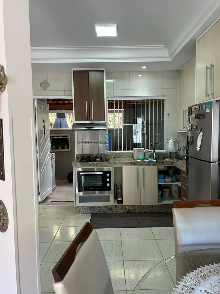 Sobrado, 3 quartos, 200 m² - Foto 4
