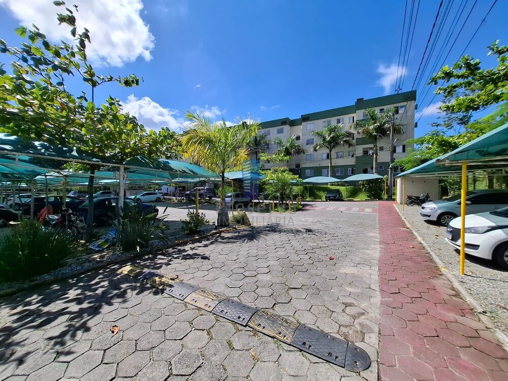 Apartamento à venda com 2 quartos, 51m² - Foto 2