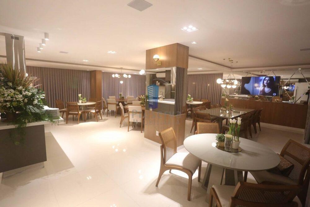 Apartamento à venda com 4 quartos, 289m² - Foto 5