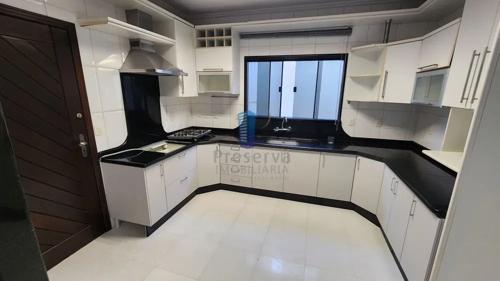 Casa, 4 quartos, 350 m² - Foto 11