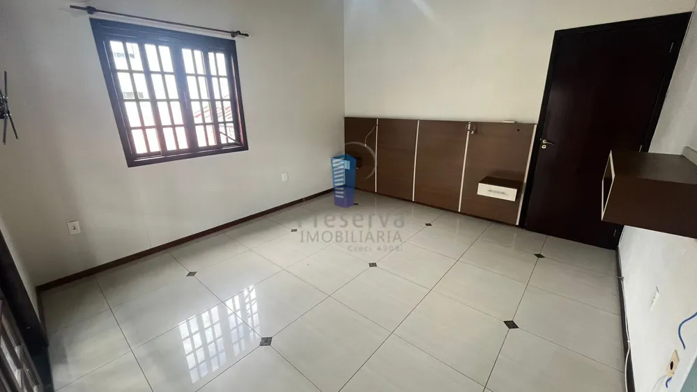 Sobrado, 4 quartos, 248 m² - Foto 1
