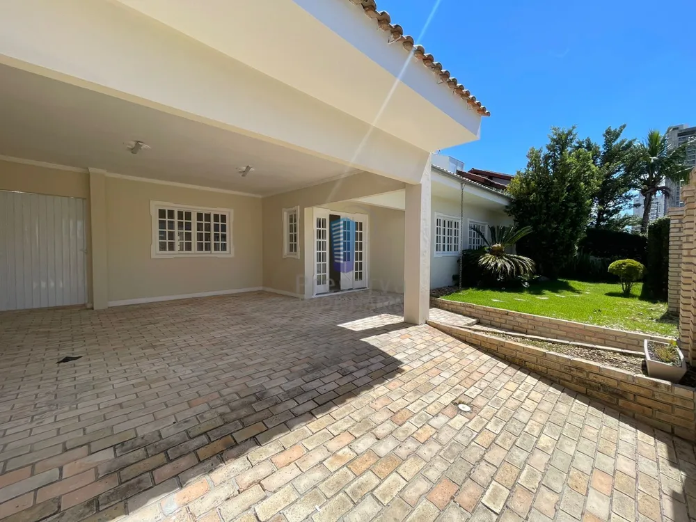 Casa, 6 quartos, 350 m² - Foto 1