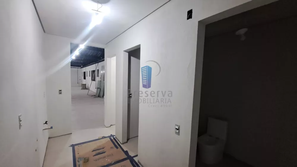 Sala-Conjunto, 1200 m² - Foto 4