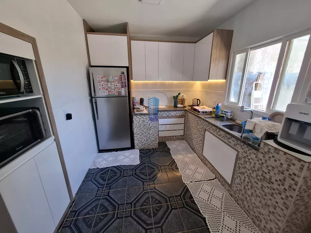 Casa, 4 quartos, 214 m² - Foto 1