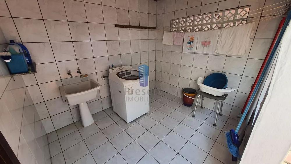 Casa, 4 quartos, 162 m² - Foto 2