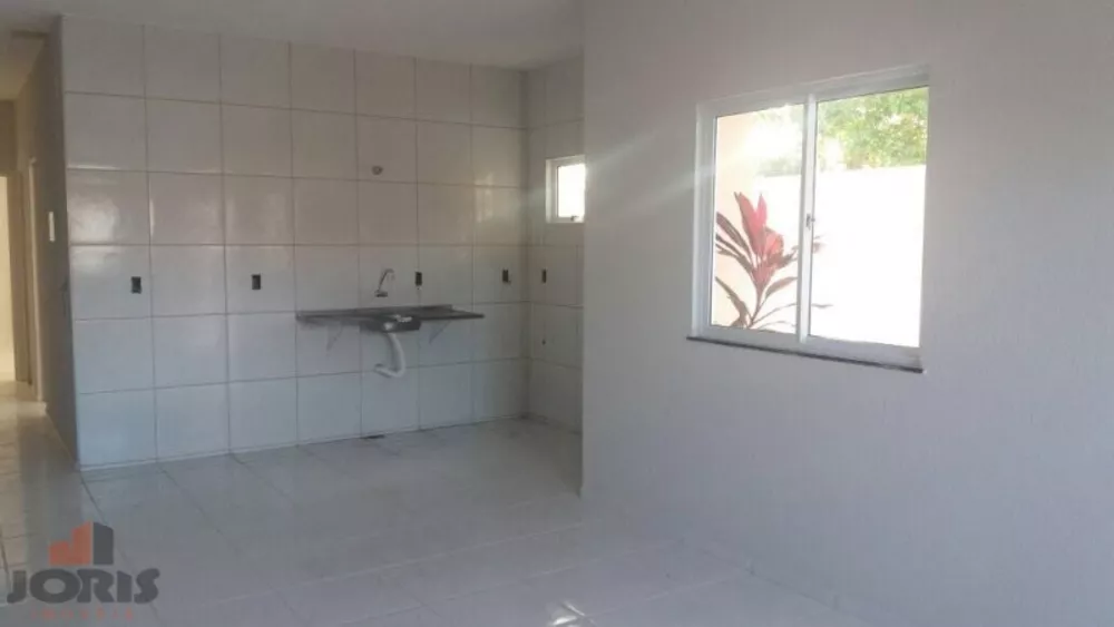 Casa à venda com 2 quartos, 87m² - Foto 3