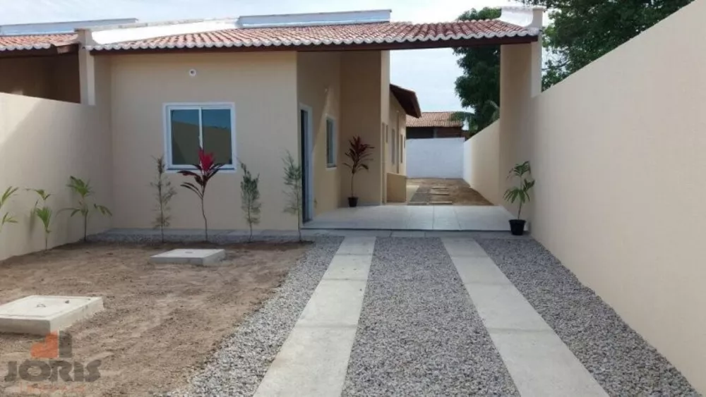 Casa à venda com 2 quartos, 87m² - Foto 1