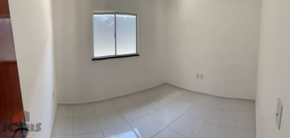 Casa à venda com 2 quartos, 81m² - Foto 4