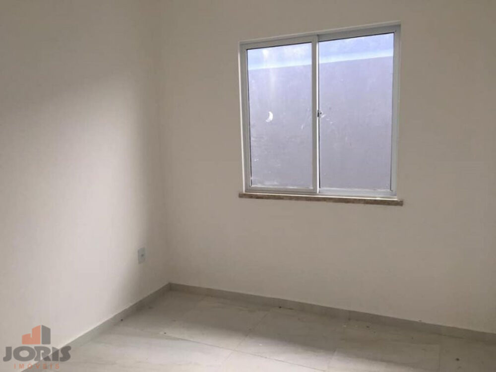 Casa à venda com 3 quartos, 75m² - Foto 5
