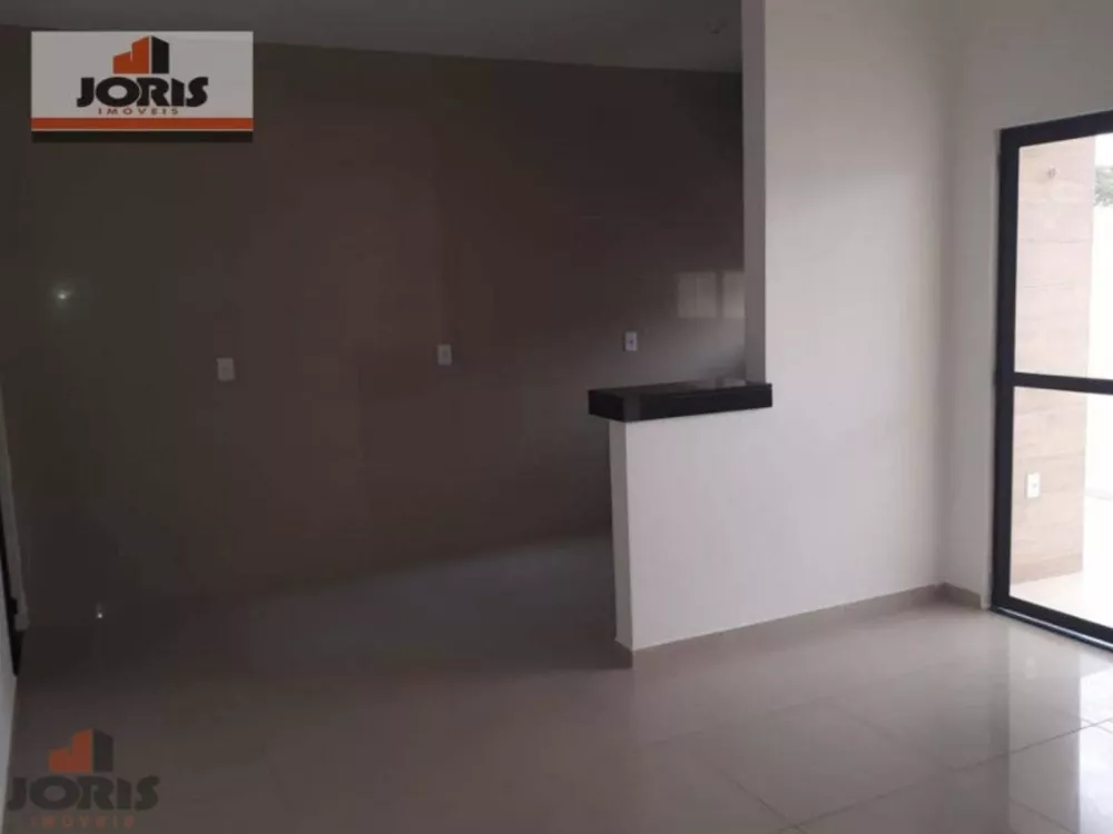 Casa à venda com 3 quartos, 90m² - Foto 4