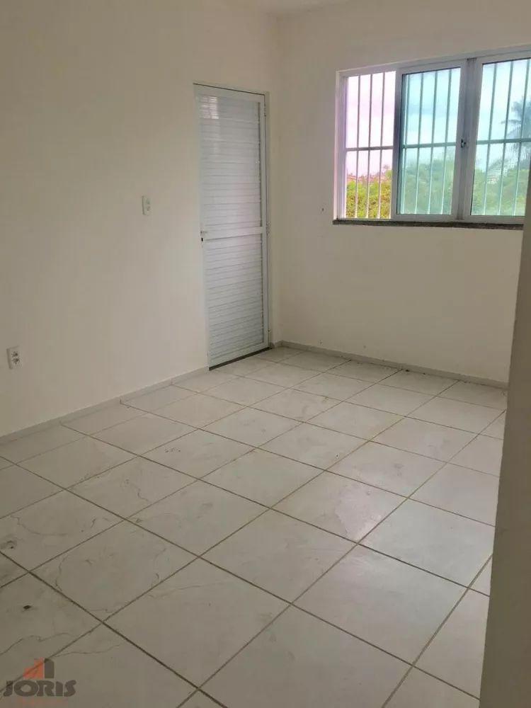 Apartamento à venda com 2 quartos, 61m² - Foto 4