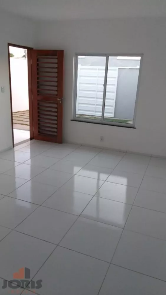 Casa à venda com 2 quartos, 87m² - Foto 4